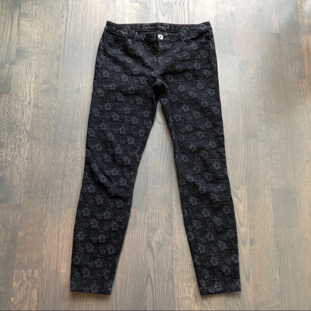 Black Floral Banana Republic Cropped Jeans - Picture 2 of 7